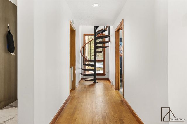 3920 Braeburn Drive, Norton Shores, MI 49441