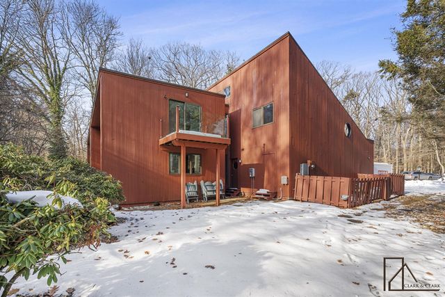 3920 Braeburn Drive, Norton Shores, MI 49441