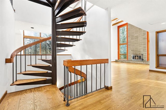 3920 Braeburn Drive, Norton Shores, MI 49441