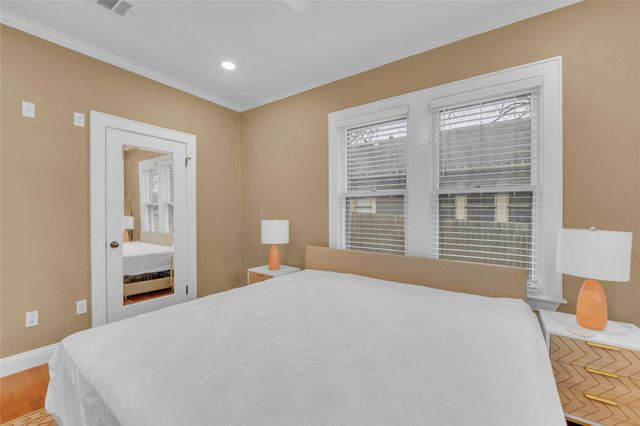 2712 E 22nd ST, Austin, TX 78722