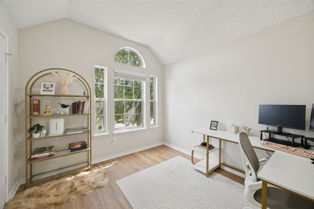 225 Pebblebrook Lane, Glenn Heights, TX 75154