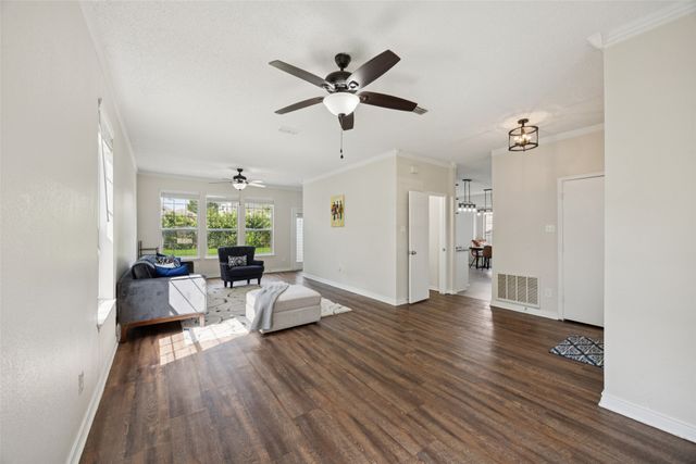 225 Pebblebrook Lane, Glenn Heights, TX 75154