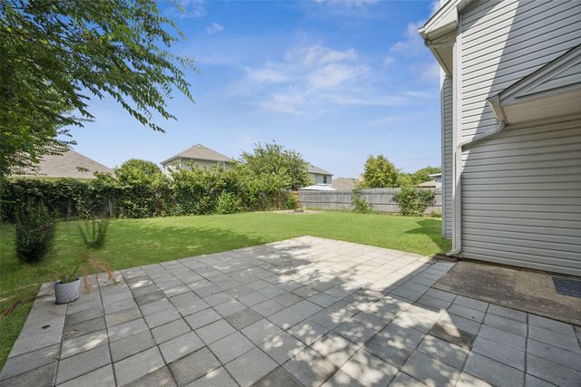225 Pebblebrook Lane, Glenn Heights, TX 75154