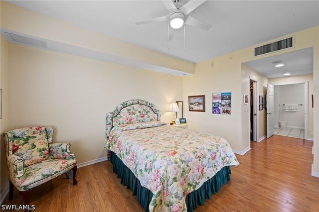 1001 Arbor Lake DR 904, Naples, FL 34110