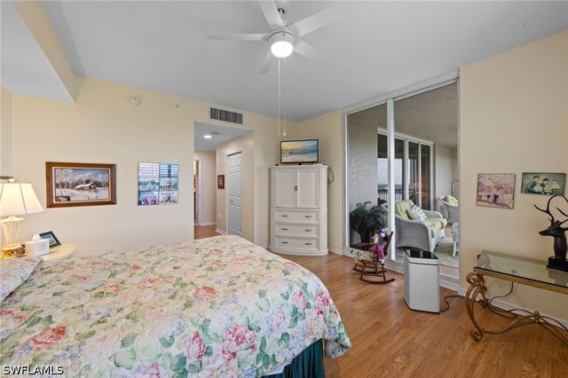 1001 Arbor Lake DR 904, Naples, FL 34110