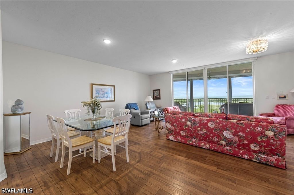 1001 Arbor Lake DR 904, Naples, FL 34110