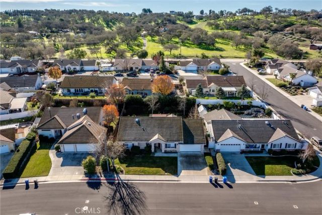 829 Saint Andrews Circle, Paso Robles, CA 93446