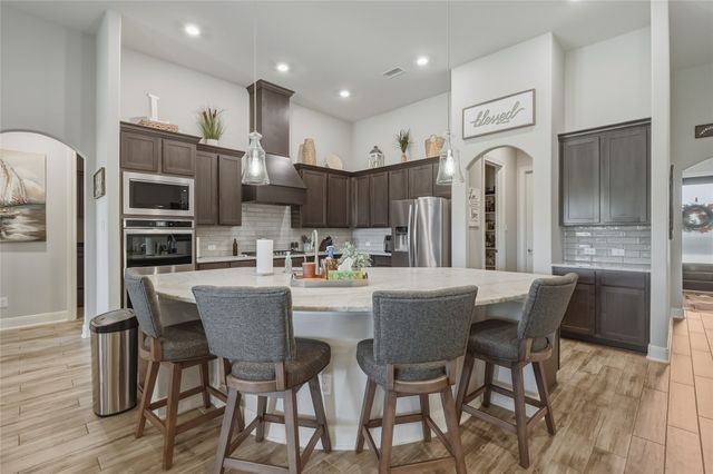 107 Willow Oak Drive, Krugerville, TX 76227