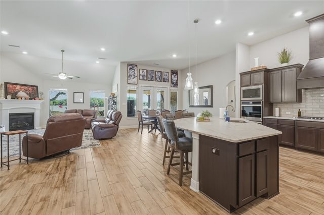 107 Willow Oak Drive, Krugerville, TX 76227