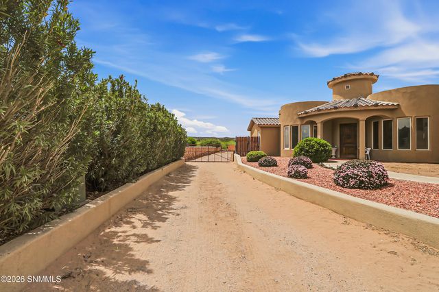 810 Banna Court, Las Cruces, NM 88005