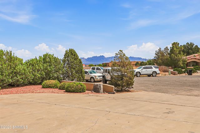 810 Banna Court, Las Cruces, NM 88005