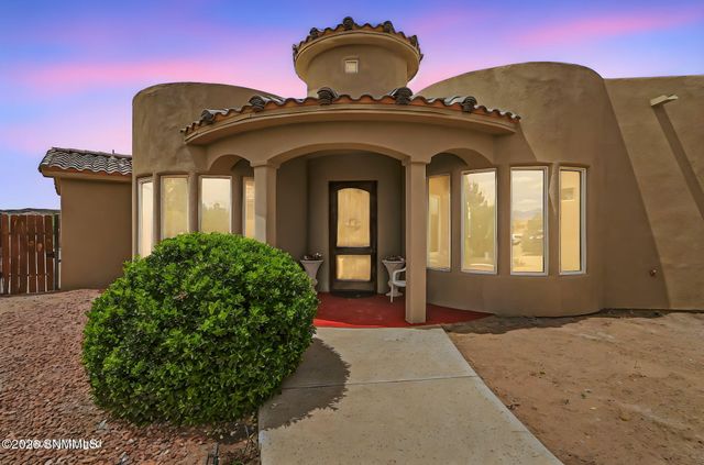 810 Banna Court, Las Cruces, NM 88005