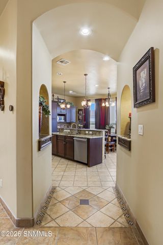 810 Banna Court, Las Cruces, NM 88005