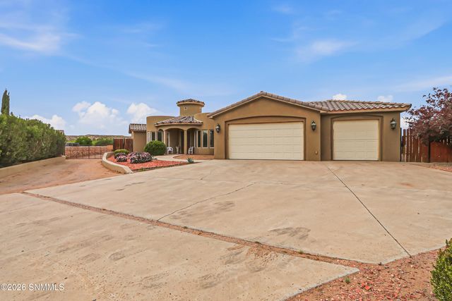 810 Banna Court, Las Cruces, NM 88005