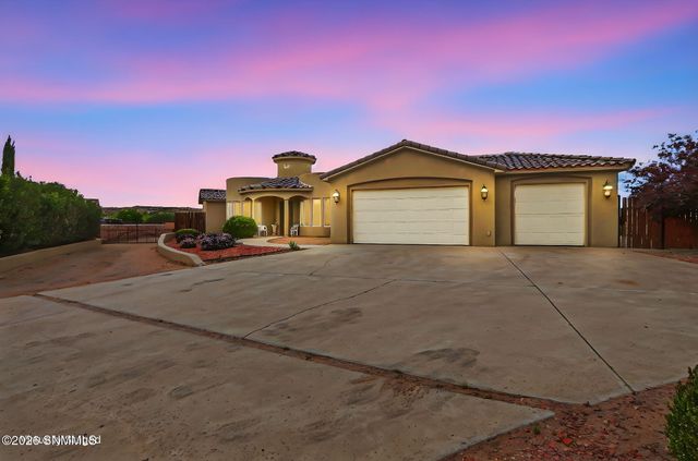 810 Banna Court, Las Cruces, NM 88005