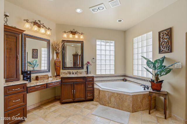 810 Banna Court, Las Cruces, NM 88005
