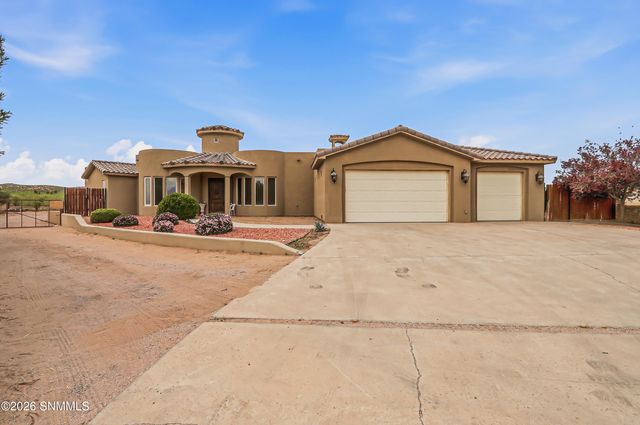 810 Banna Court, Las Cruces, NM 88005
