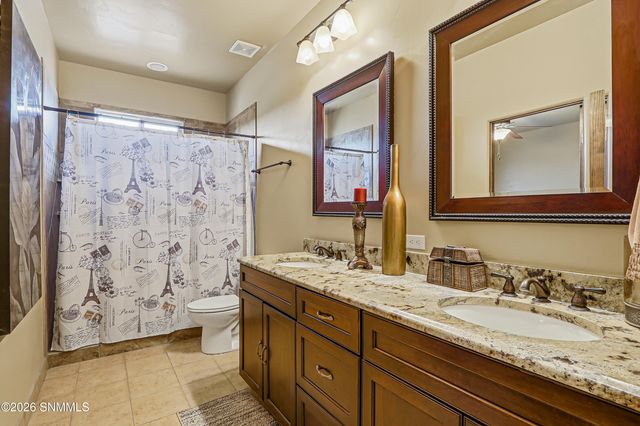 810 Banna Court, Las Cruces, NM 88005