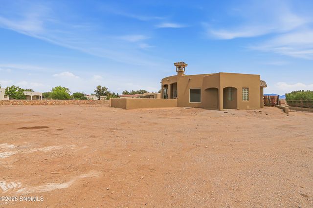 810 Banna Court, Las Cruces, NM 88005