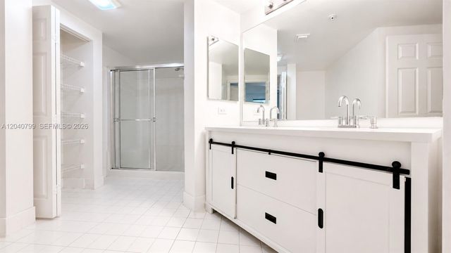 17150 N Bay Rd 2602, Sunny Isles Beach, FL 33160
