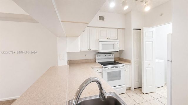 17150 N Bay Rd 2602, Sunny Isles Beach, FL 33160
