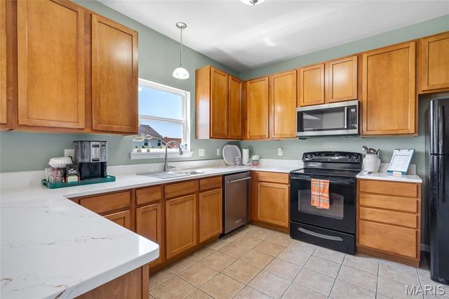 11 Towergate Court, Lake St Louis, MO 63367