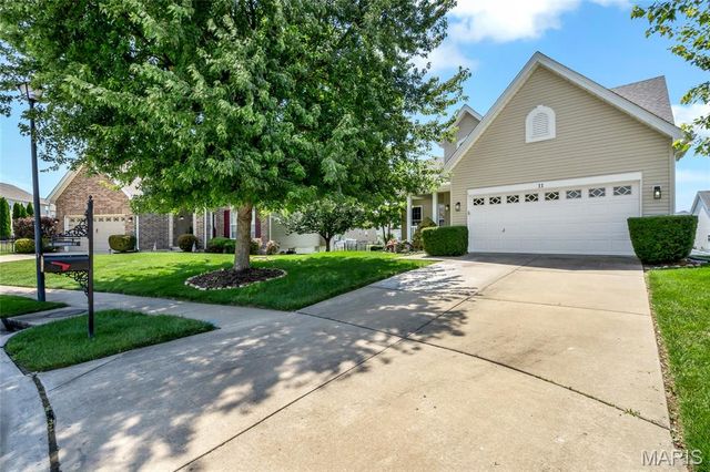11 Towergate Court, Lake St Louis, MO 63367