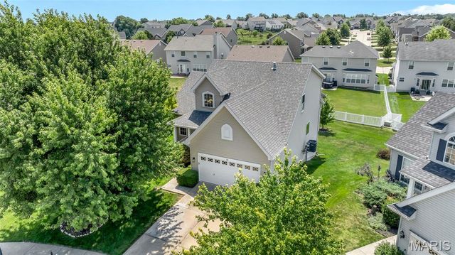 11 Towergate Court, Lake St Louis, MO 63367