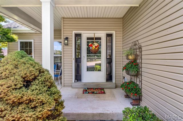 11 Towergate Court, Lake St Louis, MO 63367