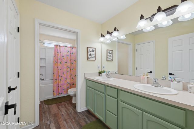 8449 STATE ROAD 100, Melrose, FL 32666