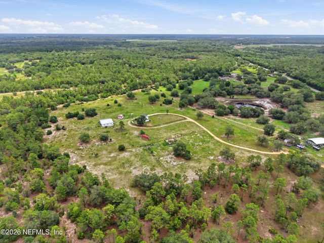 8449 STATE ROAD 100, Melrose, FL 32666