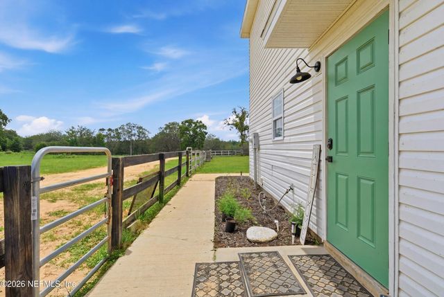 8449 STATE ROAD 100, Melrose, FL 32666