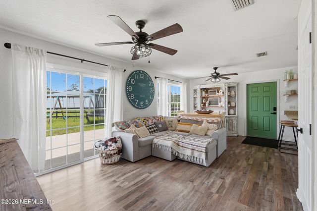 8449 STATE ROAD 100, Melrose, FL 32666