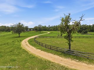 8449 STATE ROAD 100, Melrose, FL 32666