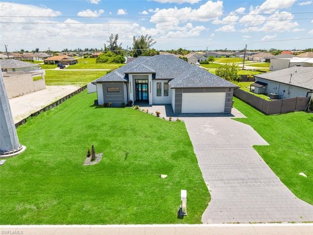 212 Kismet PKWY W, Cape Coral, FL 33993