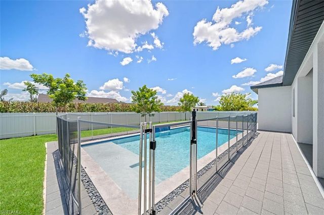 212 Kismet PKWY W, Cape Coral, FL 33993