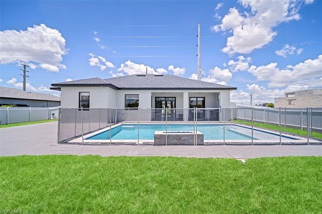 212 Kismet PKWY W, Cape Coral, FL 33993