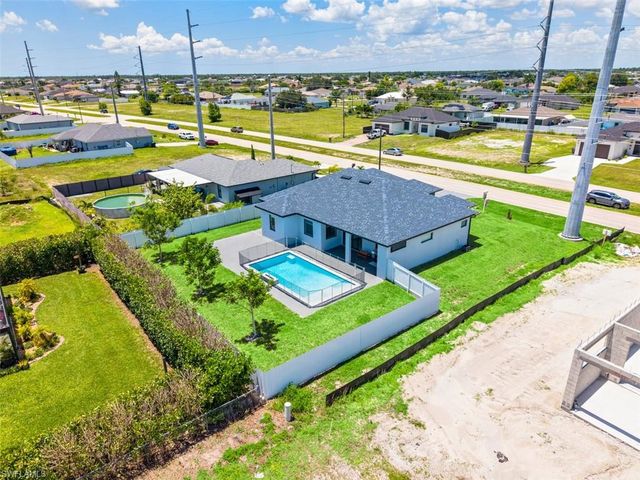 212 Kismet PKWY W, Cape Coral, FL 33993