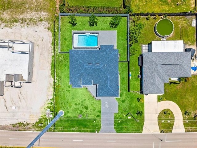 212 Kismet PKWY W, Cape Coral, FL 33993