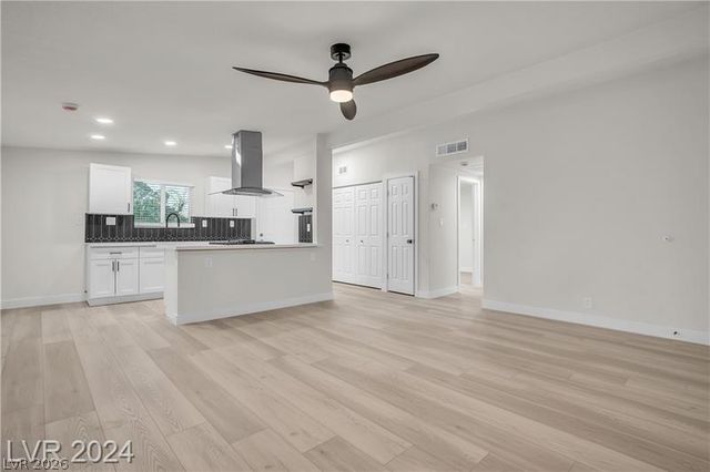 1660 Capistrano Avenue, Las Vegas, NV 89169