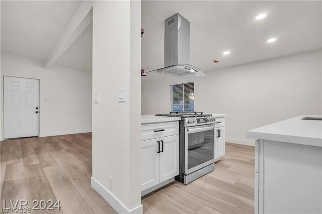 1660 Capistrano Avenue, Las Vegas, NV 89169