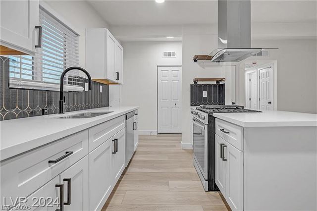1660 Capistrano Avenue, Las Vegas, NV 89169