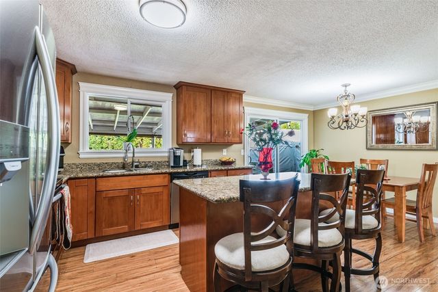 1024 21st Street NW, Puyallup, WA 98371