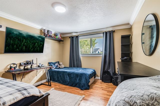 1024 21st Street NW, Puyallup, WA 98371