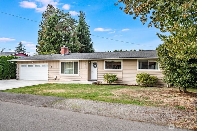 1024 21st Street NW, Puyallup, WA 98371