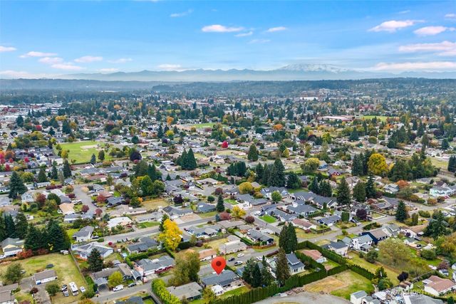 1024 21st Street NW, Puyallup, WA 98371