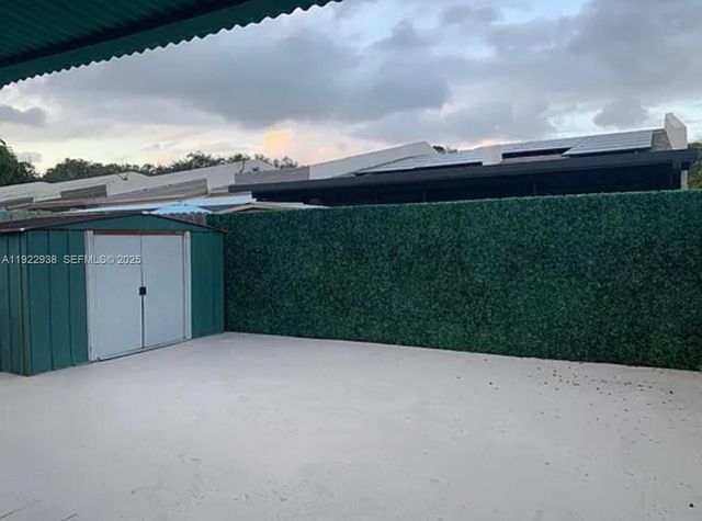 2349 N 37th Ave, Hollywood, FL 33021