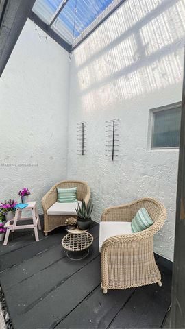 2349 N 37th Ave, Hollywood, FL 33021