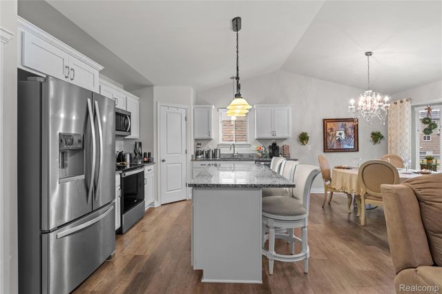 13704 Chester Court, Van Buren Charter Township, MI 48111