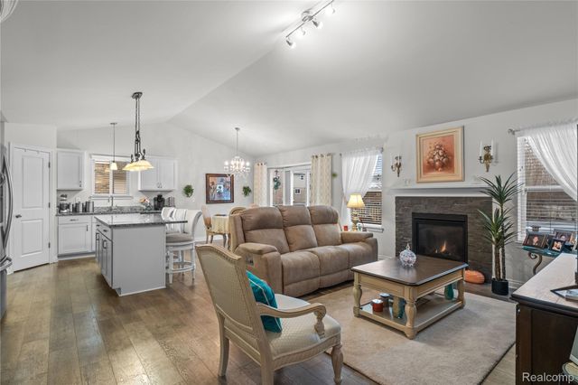 13704 Chester Court, Van Buren Charter Township, MI 48111